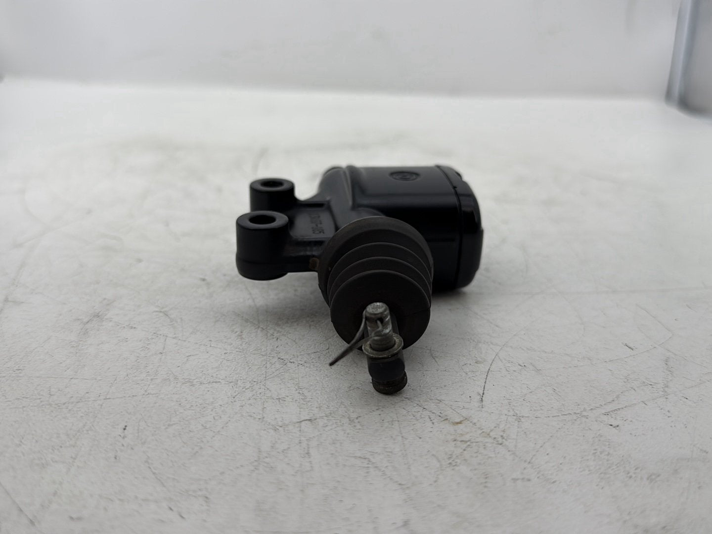 2014 Harley Street Glide Touring FLHXS OEM Rear Brake Master Cylinder Reservoir