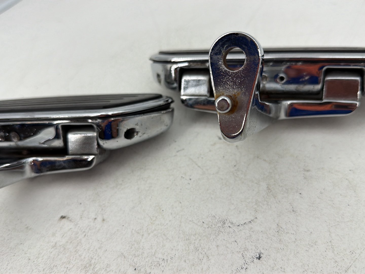 2007 - 2012 Harley-Davidson Touring Street Glide Left & Right Passenger Floorboard Foot Rest