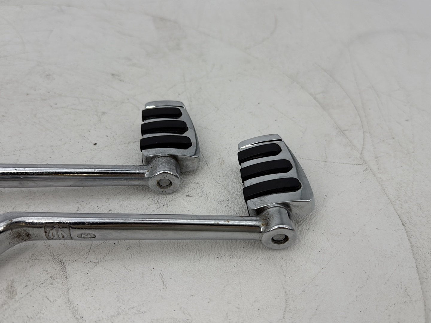 1999 - 2006 Harley-Davidson Touring Electra Glide Gear Shifter Lever Pedal Pedals 33895-82D
