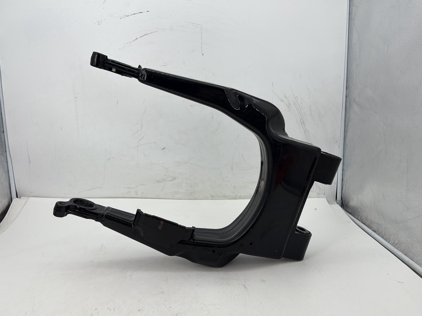 2014 Harley Electra Glide Touring CVO Screamin Eagle OEM Rear Fork Swingarm Swing Arm