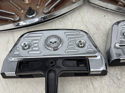 2007 Harley Touring FLHTC Electra Glide Classic OEM Left Right Driver & Pass Floorboard Foot Rest
