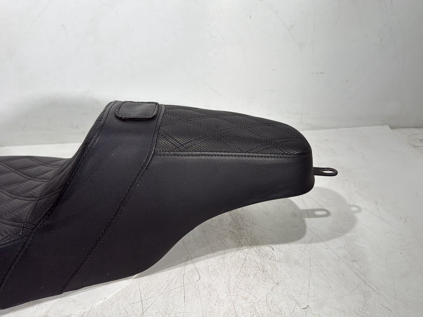 2011 Harley Street Glide Touring FLHX OEM Passenger Rider Driver Seat Saddle