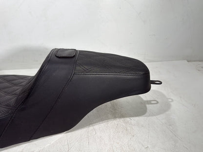 2011 Harley Street Glide Touring FLHX OEM Passenger Rider Driver Seat Saddle