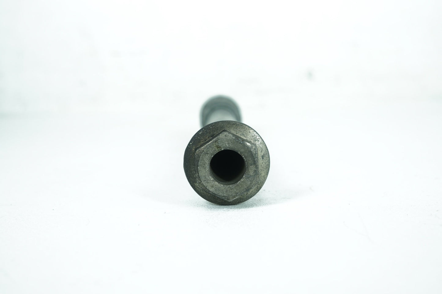 2004 - 2013 Harley-Davidson Sportster Low Rear Wheel Axle Bolt Shaft 41176-08