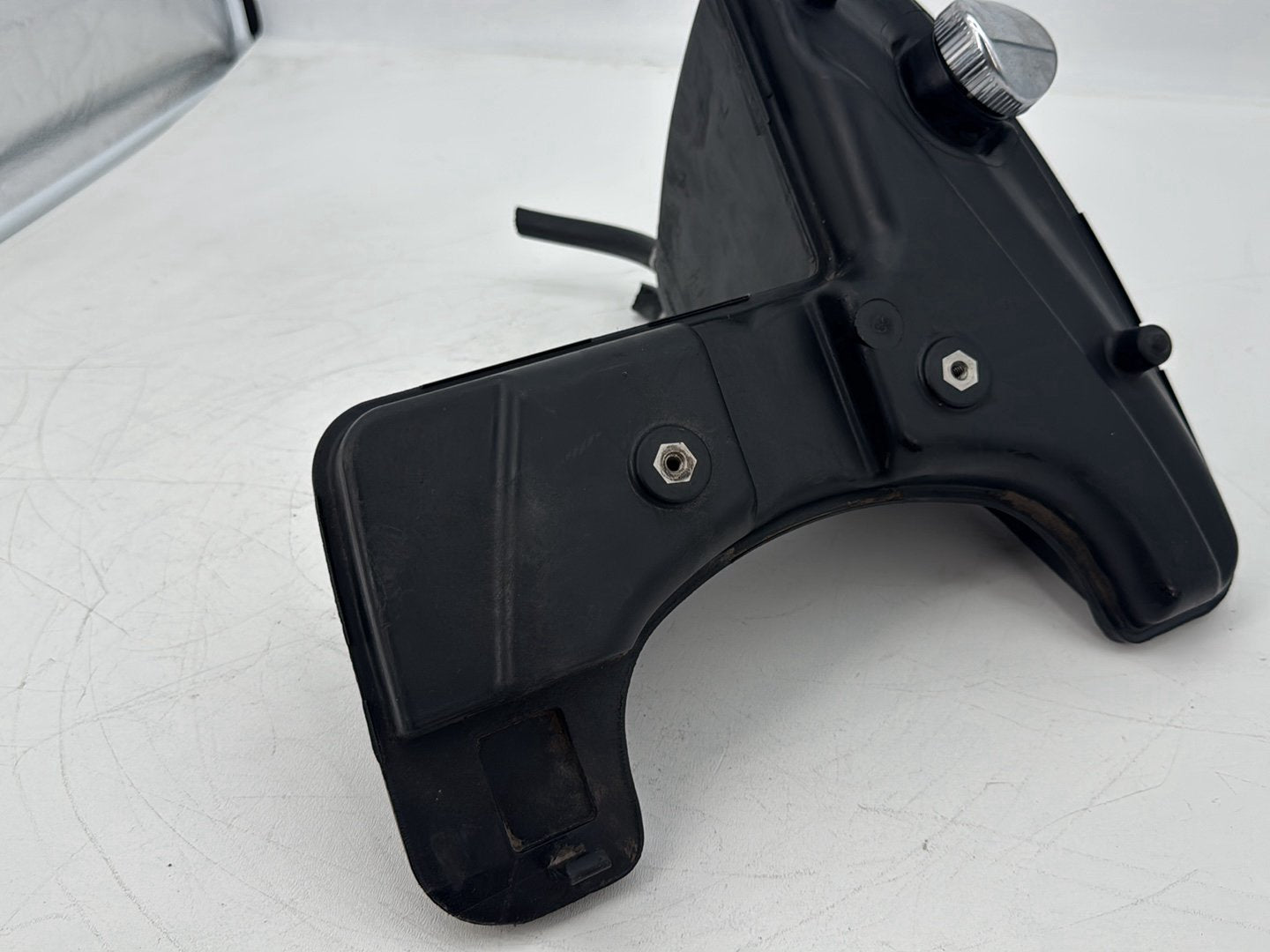 2009 Harley Sportster XL1200 L Low Oil Tank Reservoir Bottle Canister & Dipstick