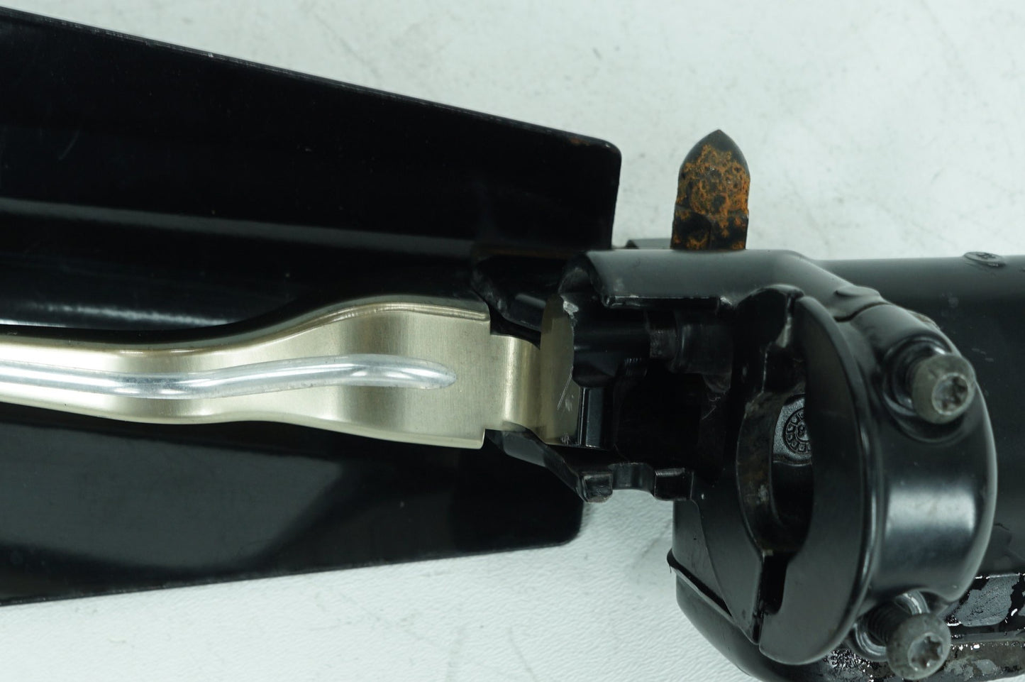 2007 - 2013 Harley-Davidson Touring Electra Glide Ultra Front Right Brake Lever Master Cylinder 44551-08B