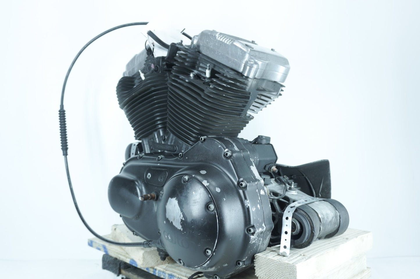 2004 - 2013 Harley-Davidson Sportster Base 883 CARB 883 Engine Motor Transmission  	16052-04