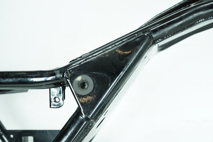 1999 - 2006 Harley-Davidson Touring Electra Glide Body Main Frame Chassis SLVG 47900-02A