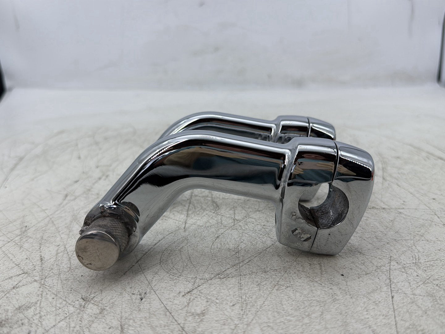 2015 Harley Dyna Low Rider FXDL OEM Front Handlebar Riser Top Clamp Chrome