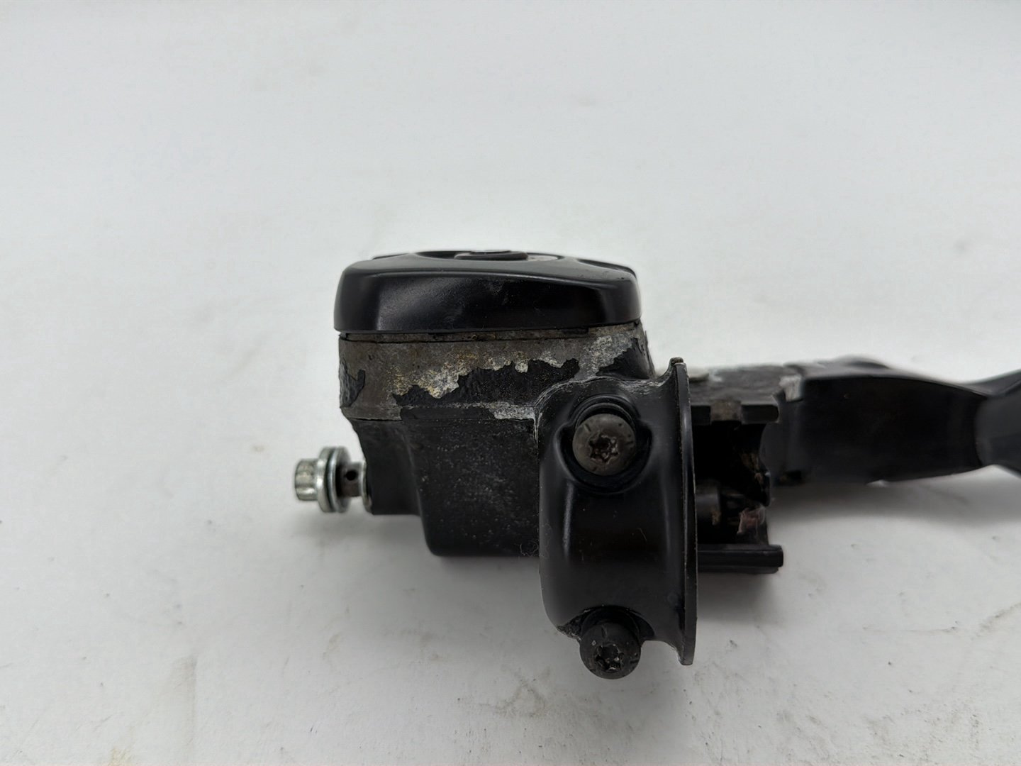 2009 Harley Dyna Street Bob FXDB OEM Front Right Brake Lever Master Cylinder