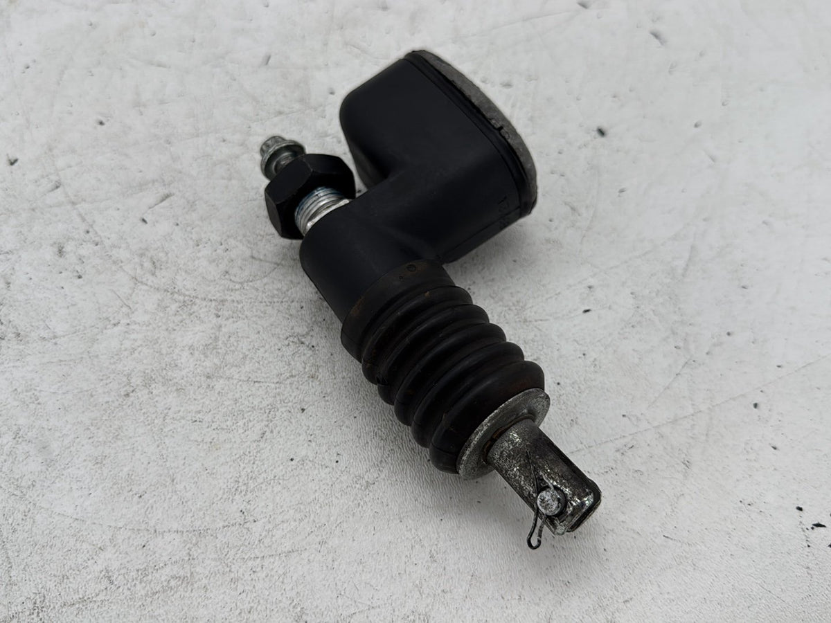 2006 Harley Street Glide Touring FLHXI OEM Rear Brake Master Cylinder Reservoir