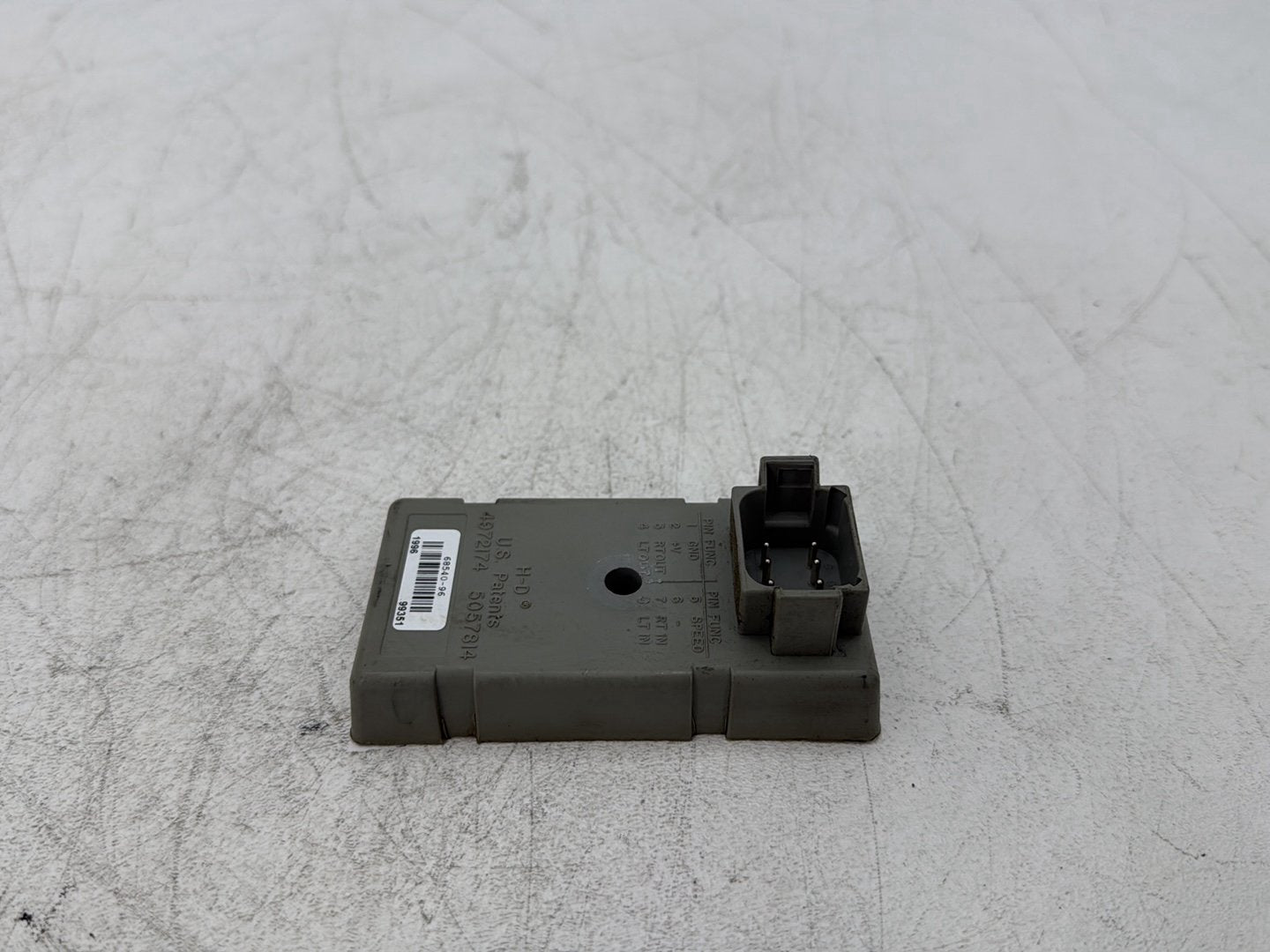 2000 Harley Dyna FXDWG Wide Glide OEM Turn Signal Computer Module TSM