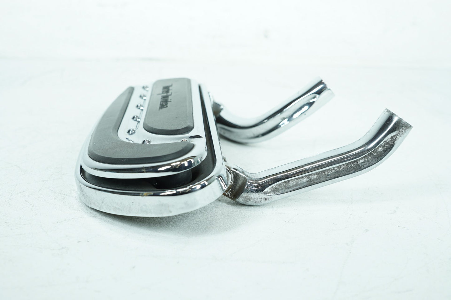 2007 - 2012 Harley-Davidson Touring CVO Electra Screamin Eagle Right Driver 1 Floorboard Foot Rest 50683-04