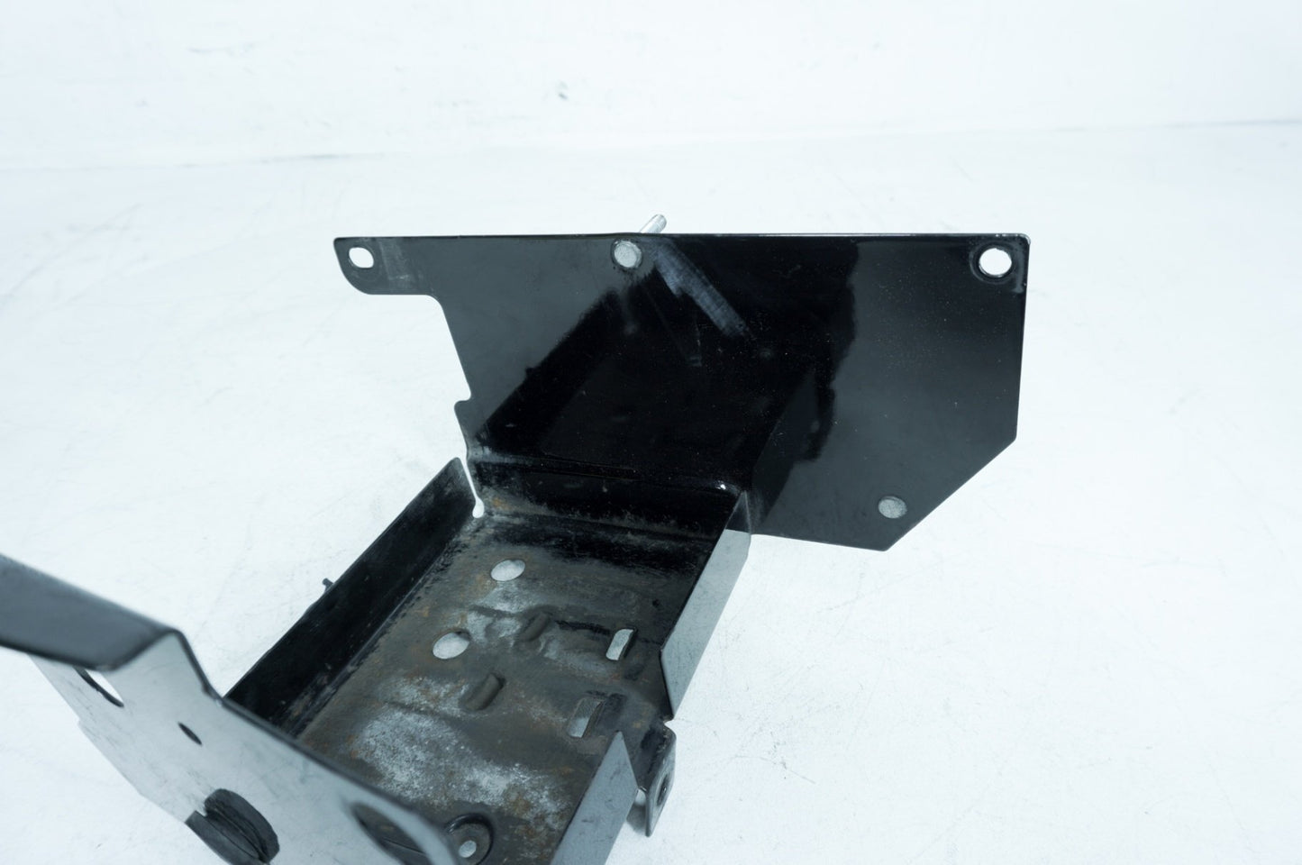 2007 - 2011 Harley-Davidson Touring CVO Electra Screamin Eagle Battery Tray Bracket Holder Carrier 66281-02A