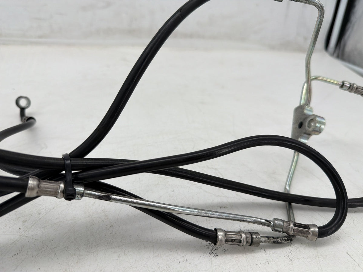 2010 Harley Electra Glide Touring Ultra OEM Front Brake Hose Line Pipe ABS