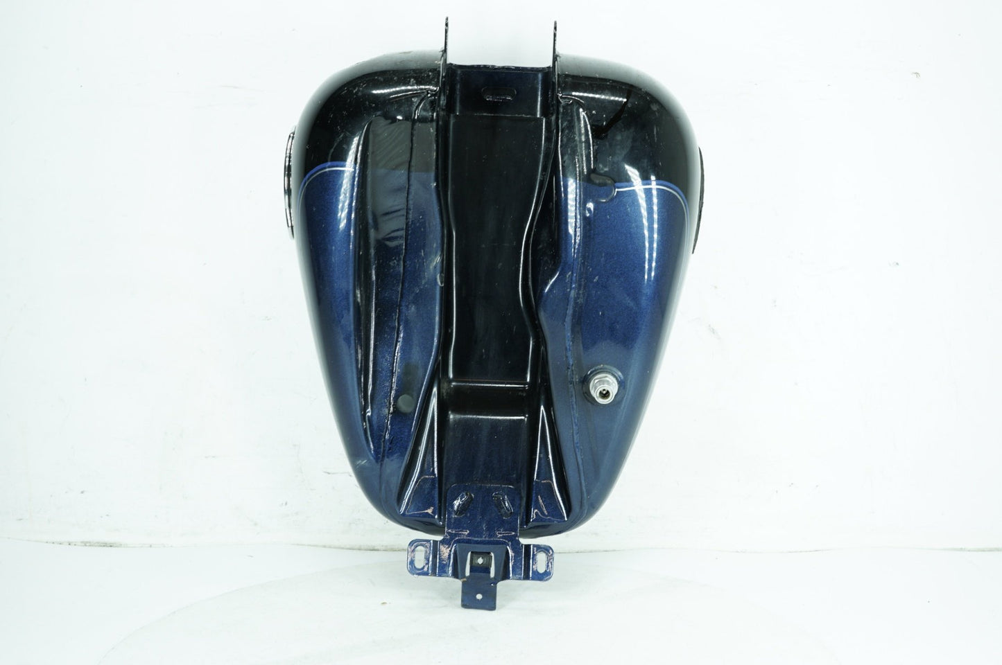2008 - 2016 Harley-Davidson Touring Electra Glide Ultra Fuel Gas Tank Gasoline Reservoir 61356-08