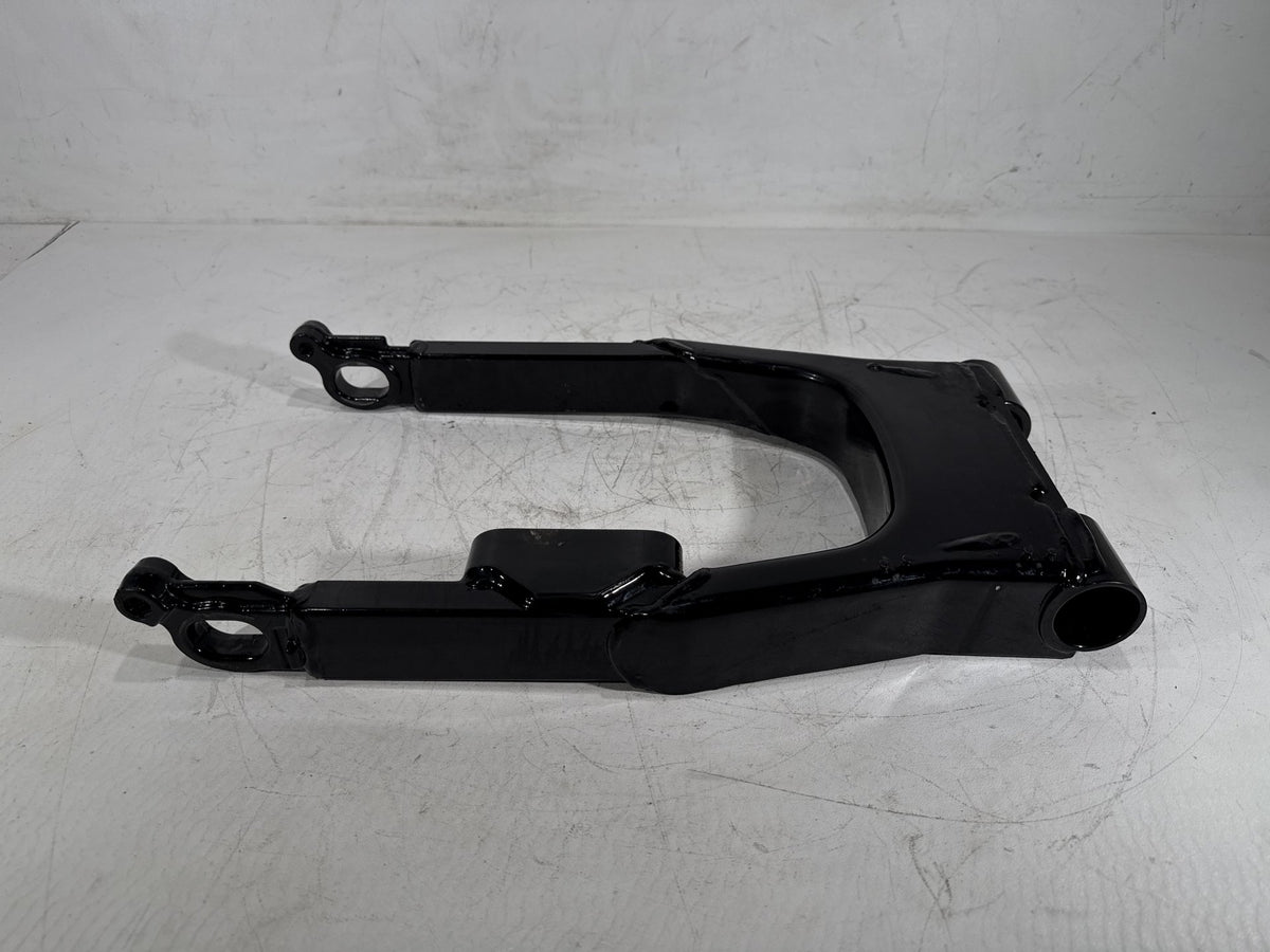 2007 Harley Electra Touring CVO Screamin Eagle OEM Rear Fork Swingarm Swing Arm