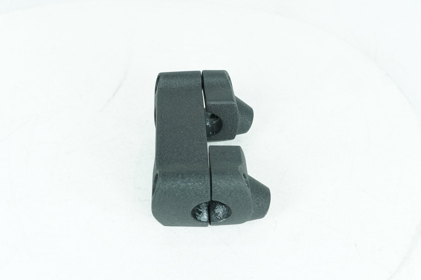 Harley-Davidson Misc  Front Handlebar Riser Top Clamp 55900290