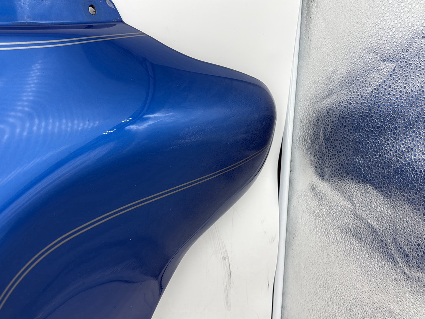 2007 Harley Electra Glide Touring Ultra OEM Front Outer Batwing Fairing Cover