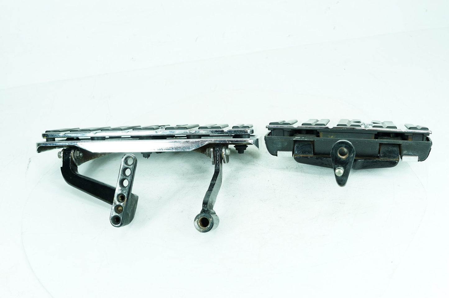 1984 - 1998 Harley-Davidson Touring Road Glide Left Driver 1 Floorboard Foot Rest 50621-79A
