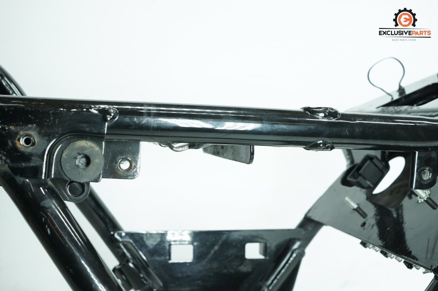 1999 - 2006 Harley-Davidson Touring Road King Classic Body Main Frame Chassis SLVG 47900-02A