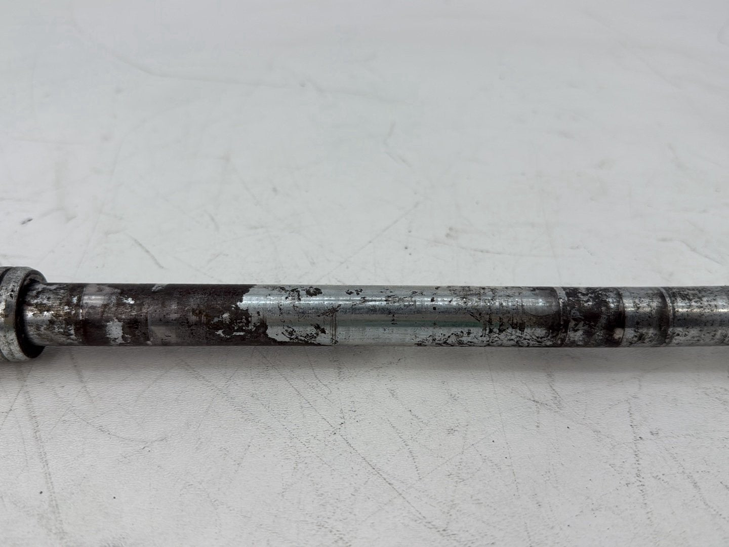 2000 Harley Touring FLHTCI Electra Glide Classic OEM Rear Wheel Axle Bolt Shaft