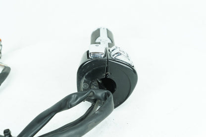 1999 - 2006 Harley-Davidson Softail Heritage Classic Left Turn Signal Headlight Switches Controls 71685-06A