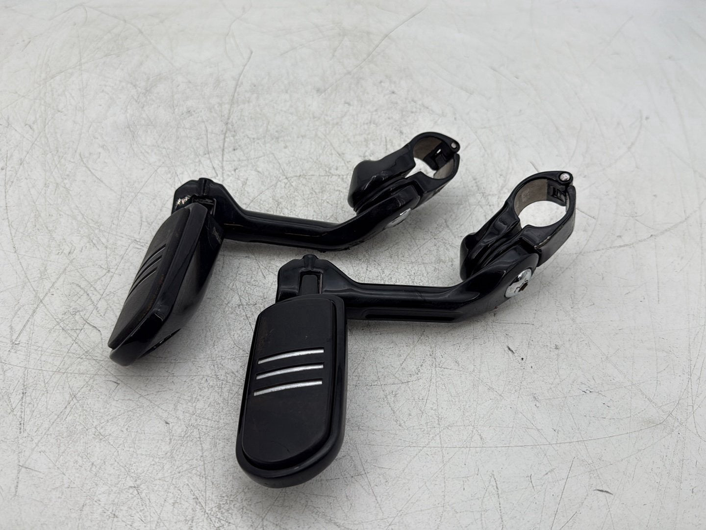 2012 Harley Road Glide Touring FLTRX Custom OEM Front Right Left Highway Foot Pegs