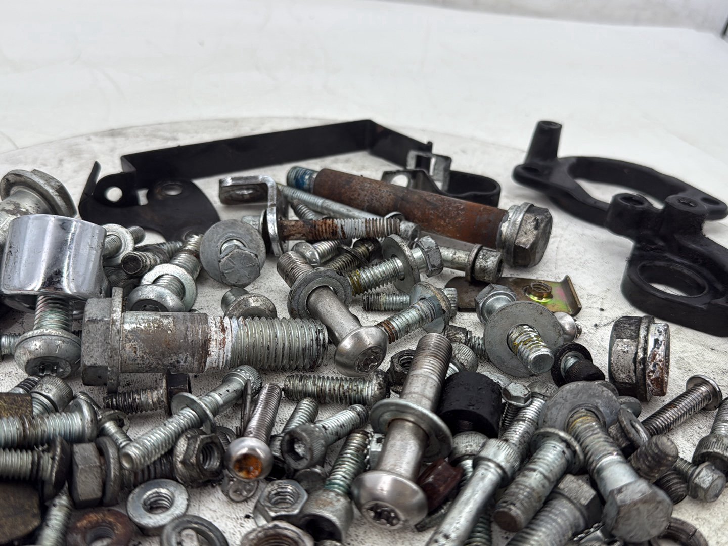 2006 Harley Sportster XL883L 883 Low OEM Hardware Bolts Nuts & Brackets