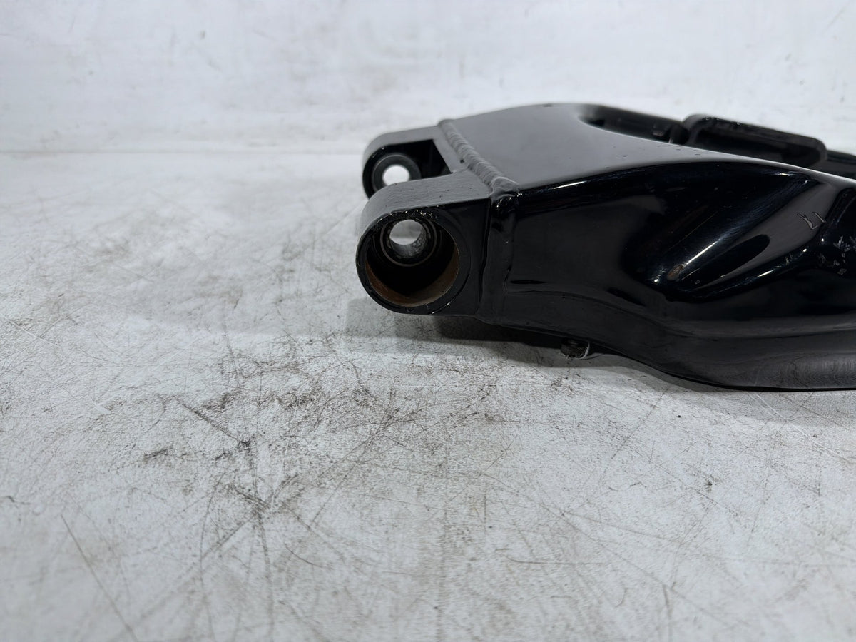 2010 Harley Street Glide Touring FLHX OEM Rear Fork Swingarm Swing Arm