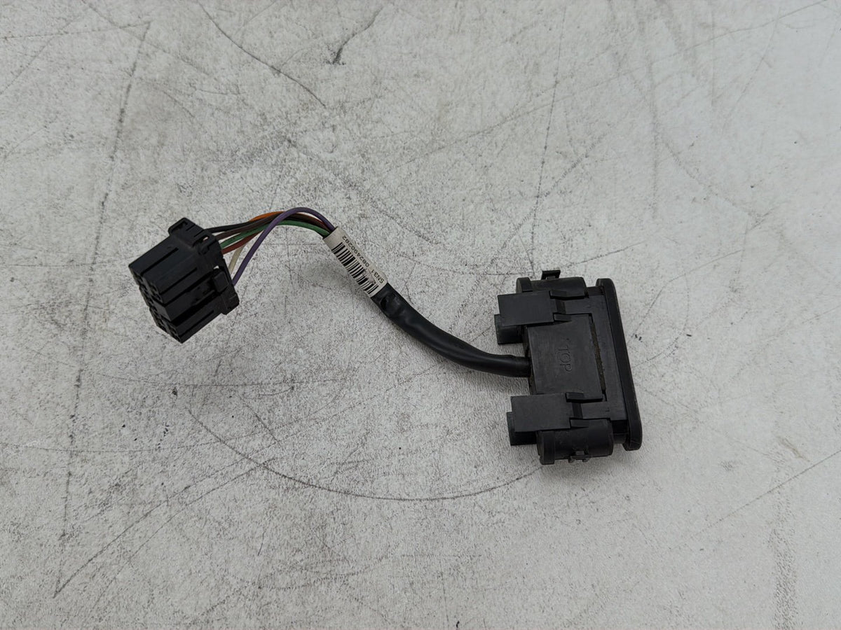 2009 Harley Road Glide Touring FLTR OEM Dash Indicator Lamp Wire Plug 68789-96A