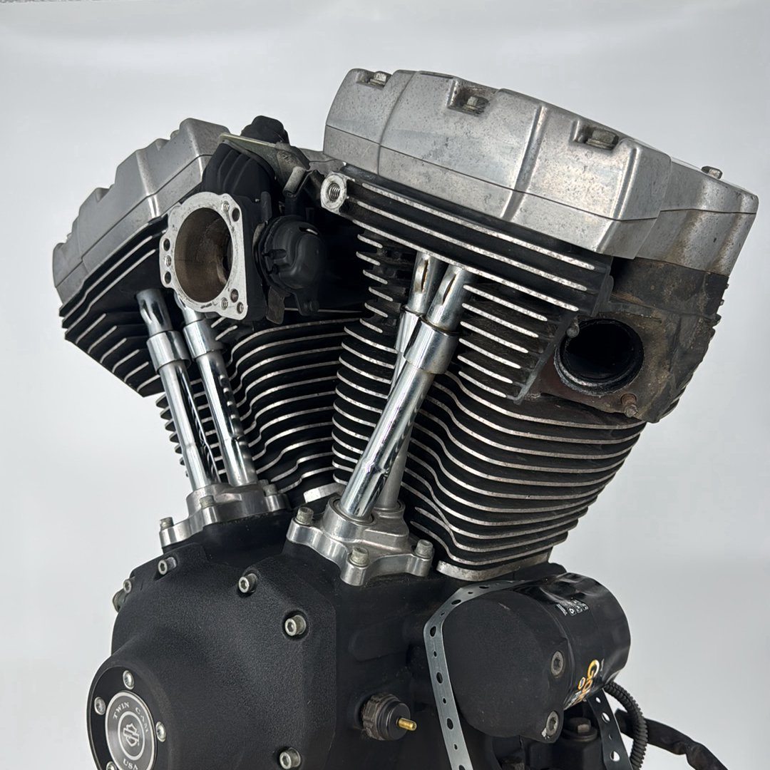 2007 - 2012 Harley-Davidson Dyna Street Bob EFI Twin Cam 96 Engine Motor 19587-07