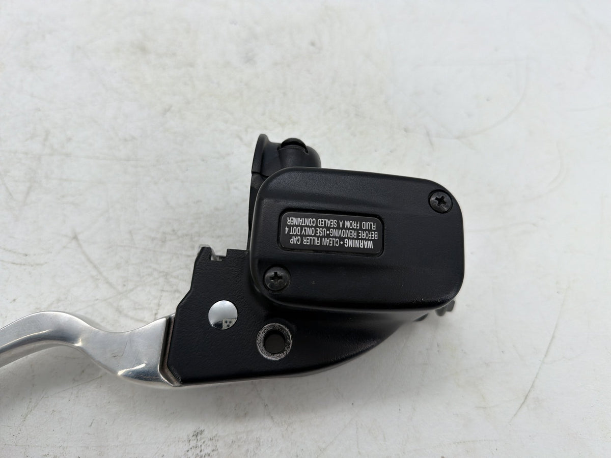 2020 Harley Softail Standard FXST OEM Front Right Brake Lever Master Cylinder