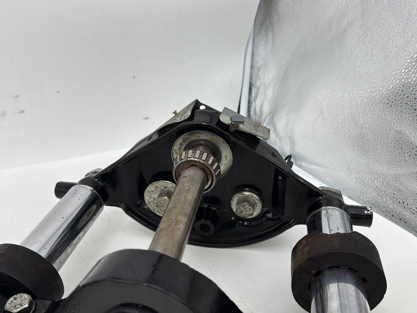 1999 - 2006 Harley-Davidson Touring Electra Glide Front Triple Tree Set & LH RH Fork Legs Sliders 45435-95