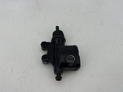 2019 - 2023 Harley-Davidson Touring Street Glide Rear Brake Master Cylinder Reservoir 41700028