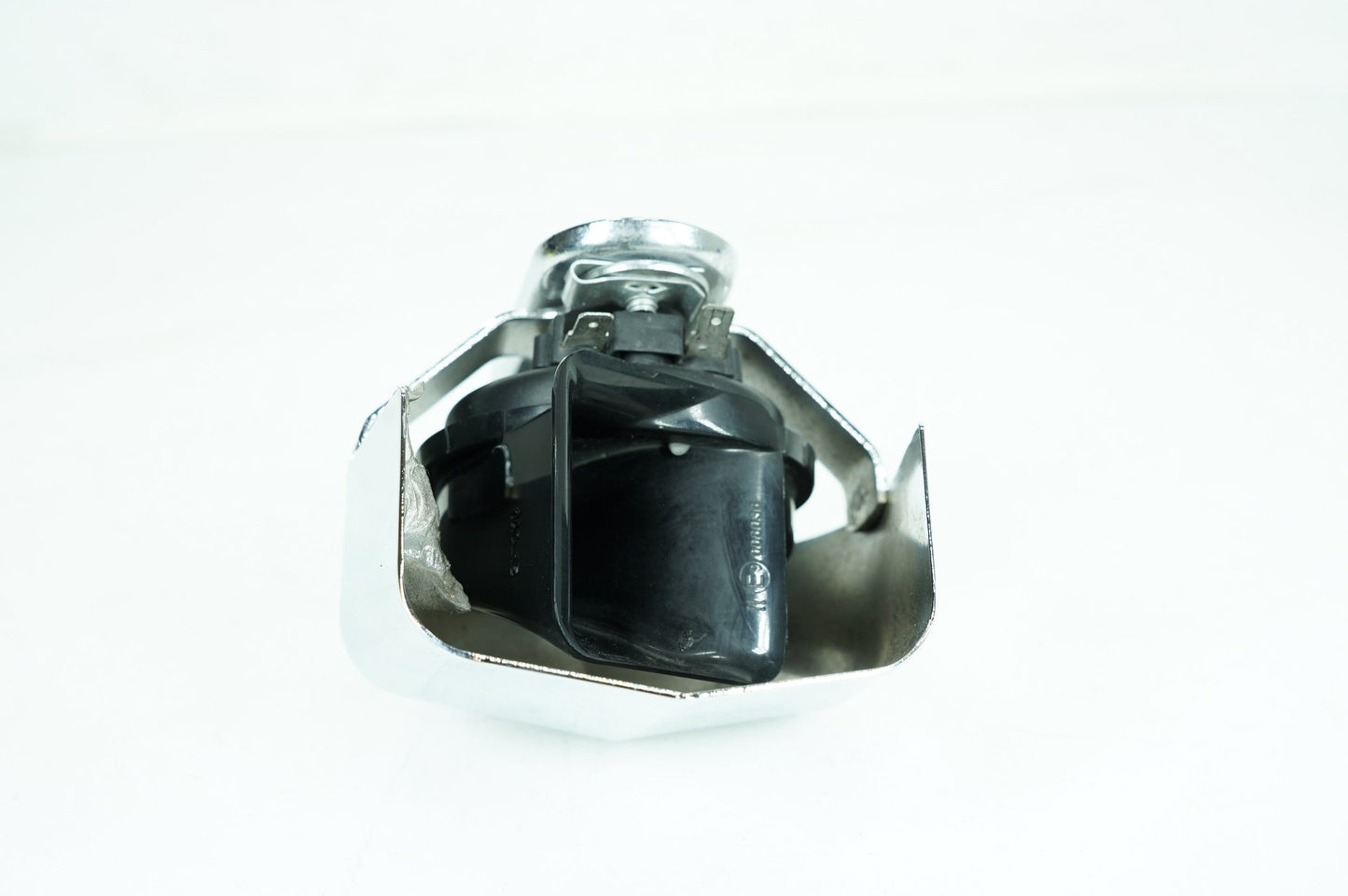 2007 - 2012 Harley-Davidson Touring Electra Glide Ultra Horn Signal Klaxon Chrome Cover 69060-90F