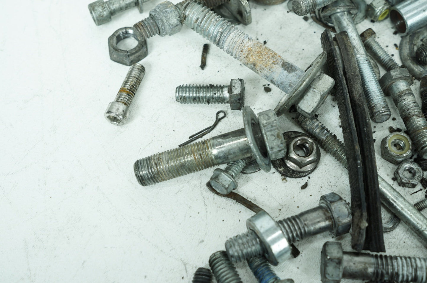 2003 Harley-Davidson Sportster XL1200 - Hardware Bolts Nuts & Brackets