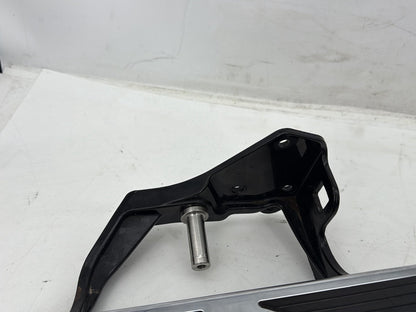 2002 Harley Heritage Softail Classic FLSTC OEM Left Right Driver & Pass Floorboard Foot Rest