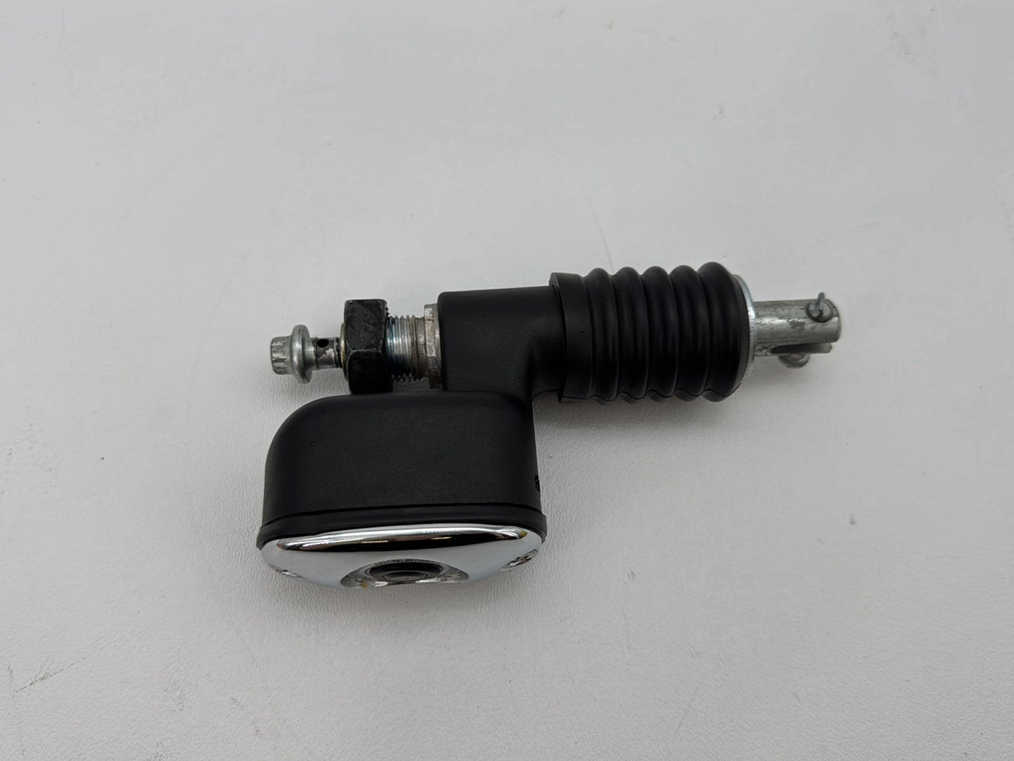 2008 Harley Softail Deluxe FLSTN OEM Rear Brake Master Cylinder Reservoir