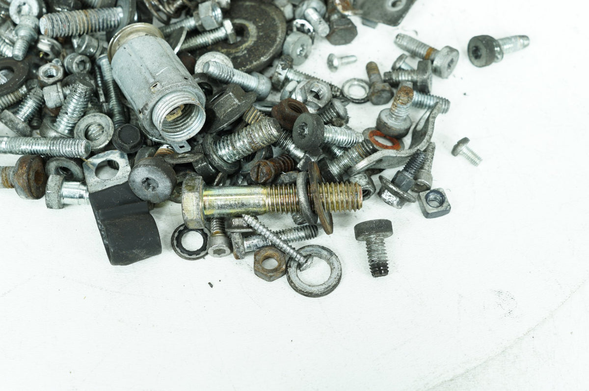 1997 Harley-Davidson Touring FLHTCUI - Hardware Bolts Nuts & Brackets