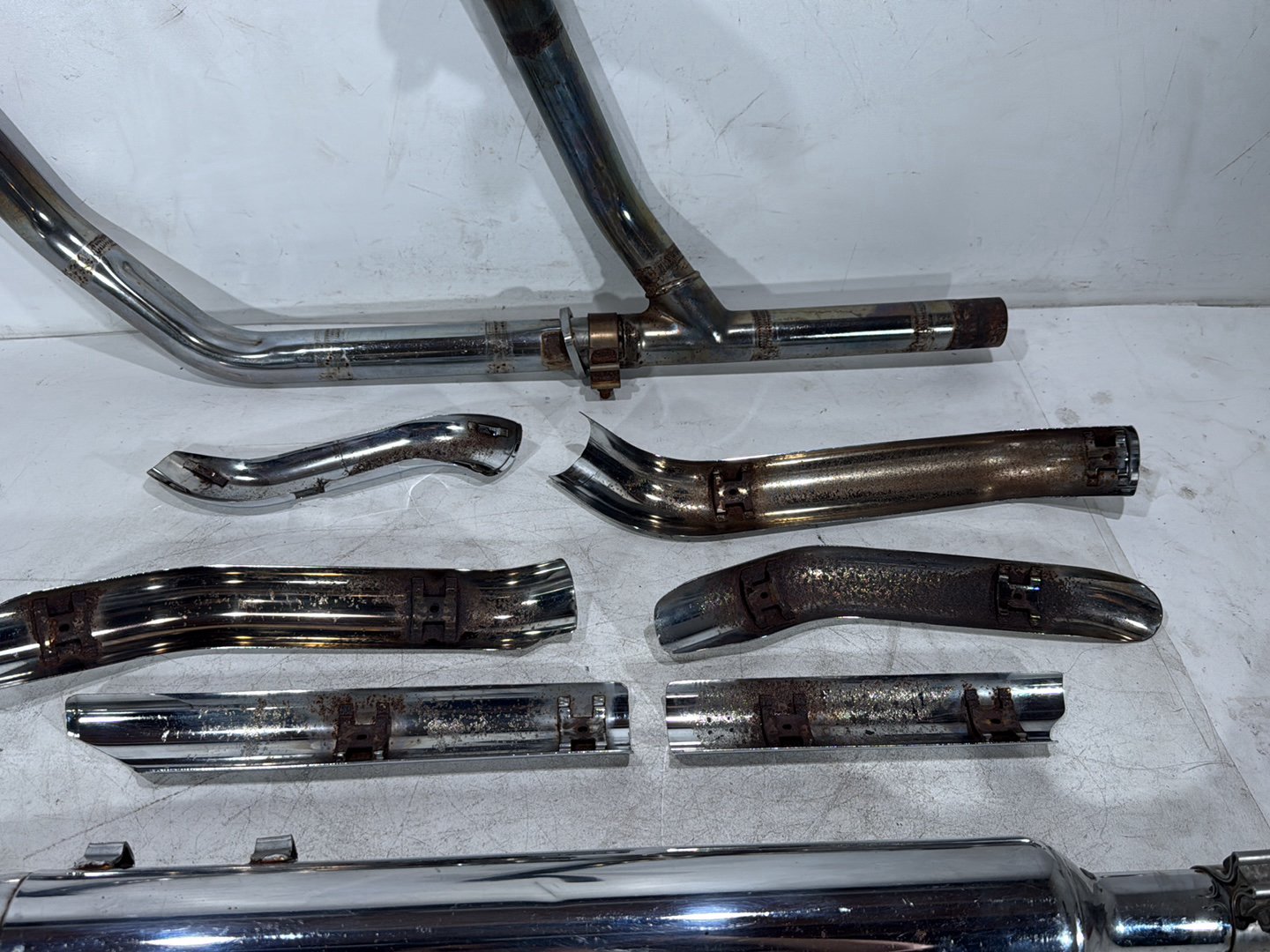 03 Harley Electra Glide Touring FLHTI OEM Exhaust Header Pipes Muffler SCRATCHED