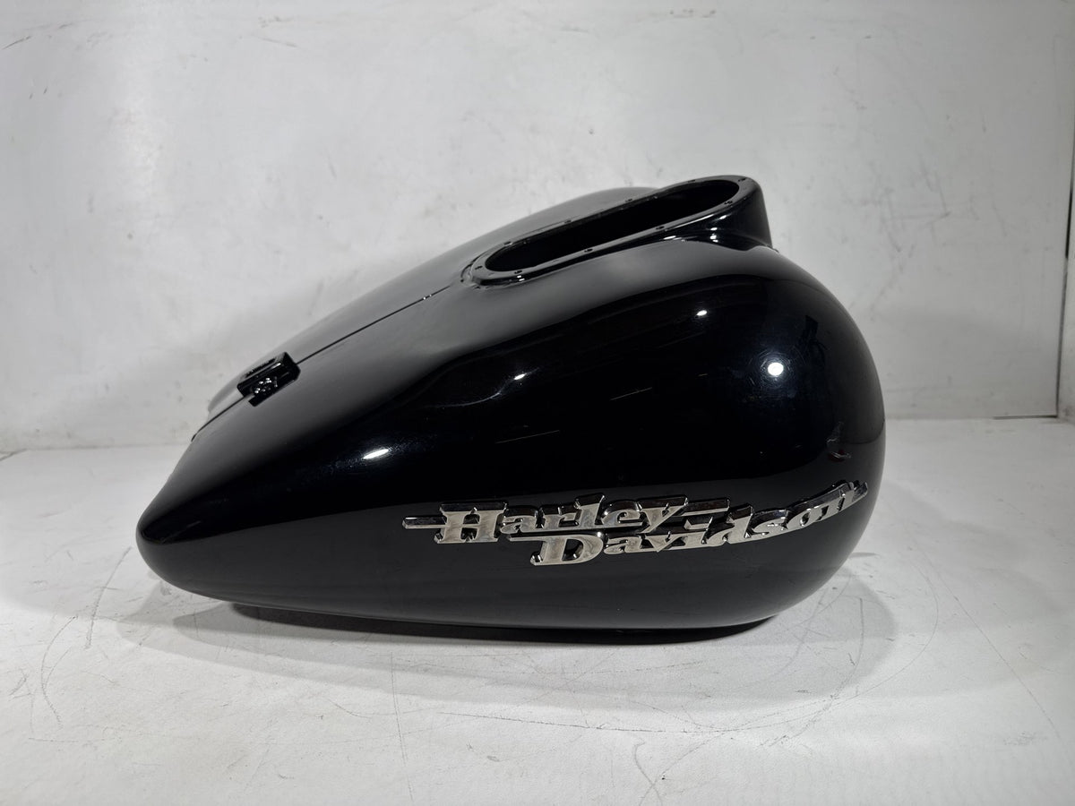 2006 Harley Street Glide Touring FLHX OEM Fuel Gas Tank Gasoline Reservoir