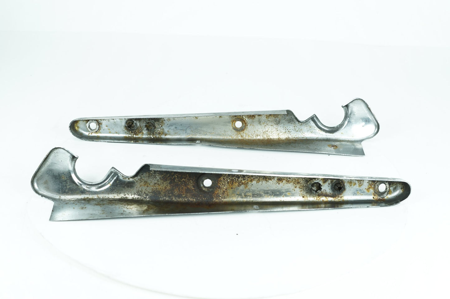 2004 - 2013 Harley-Davidson Sportster Base 883 Rear Left Right Fender Struts Bracket  	59902-04