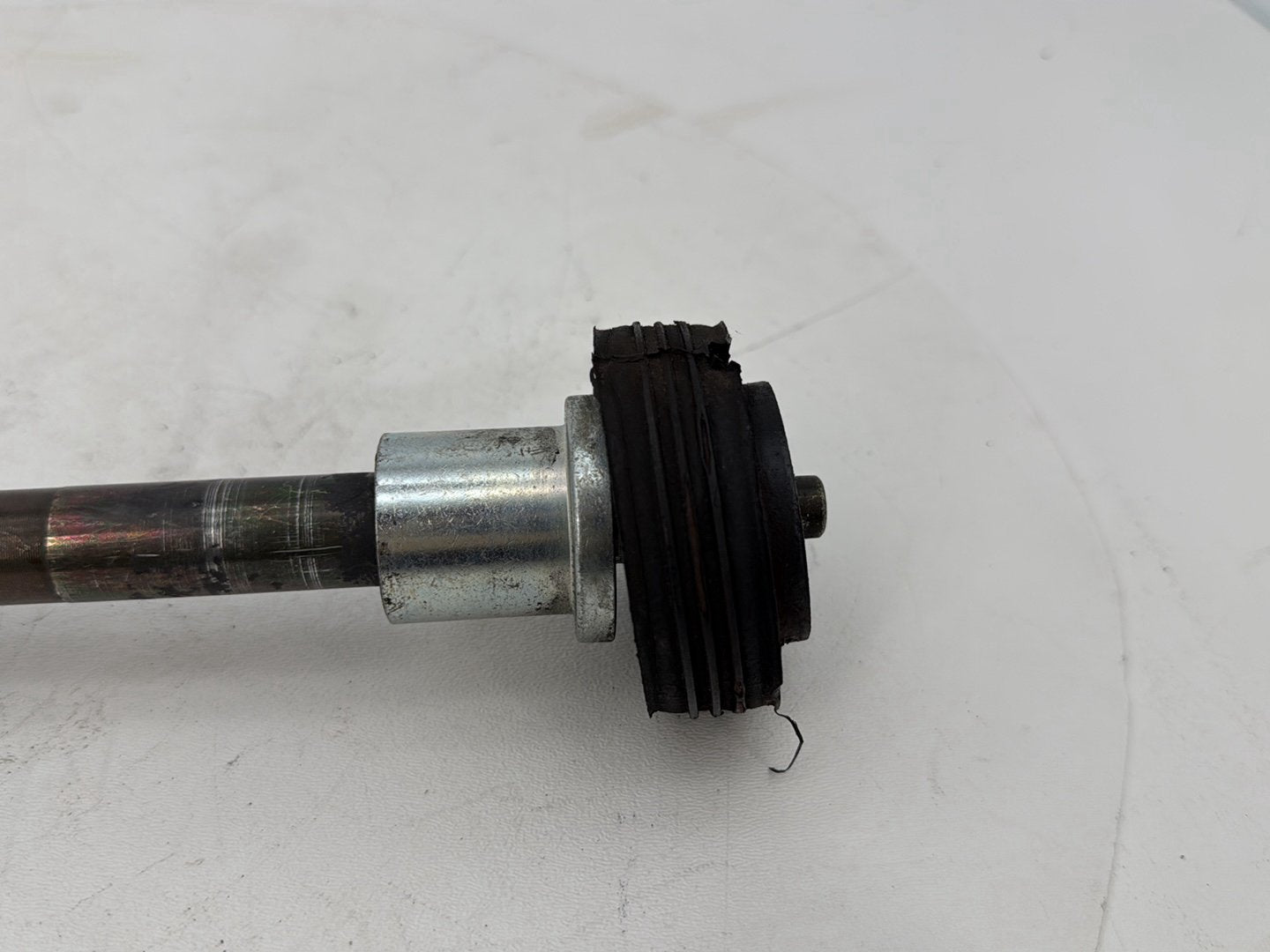 1999 - 2006 Harley-Davidson Touring Electra Glide Rear Fork Swingarm Pivot Bolt Shaft 47505-02