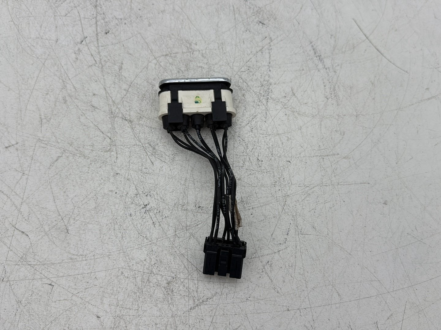 2006 Harley Electra Glide Touring Classic FLHTCI OEM Dash Indicator Lamp Wire Plug In