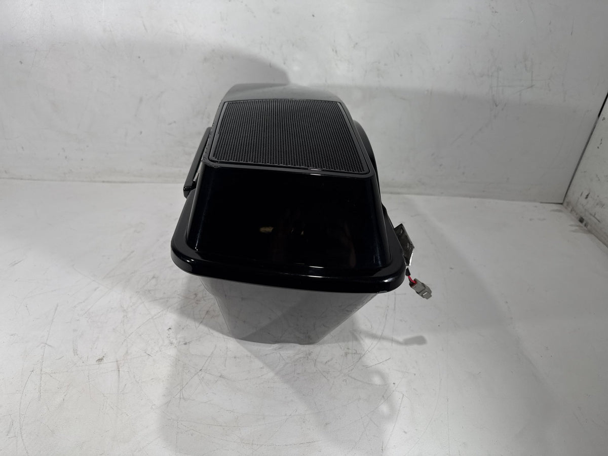 2006 Harley Street Glide Touring FLHX OEM Right 1 Saddlebag Luggage NO Key