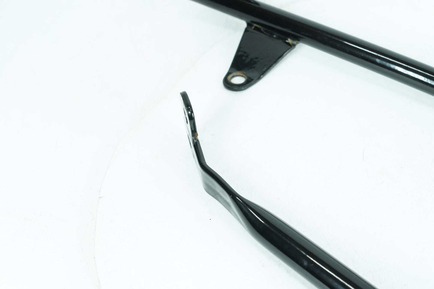 1999 - 2006 Harley-Davidson Softail Deluxe Rear Left Right Saddlebag Guard Rails Bar 49207-09A