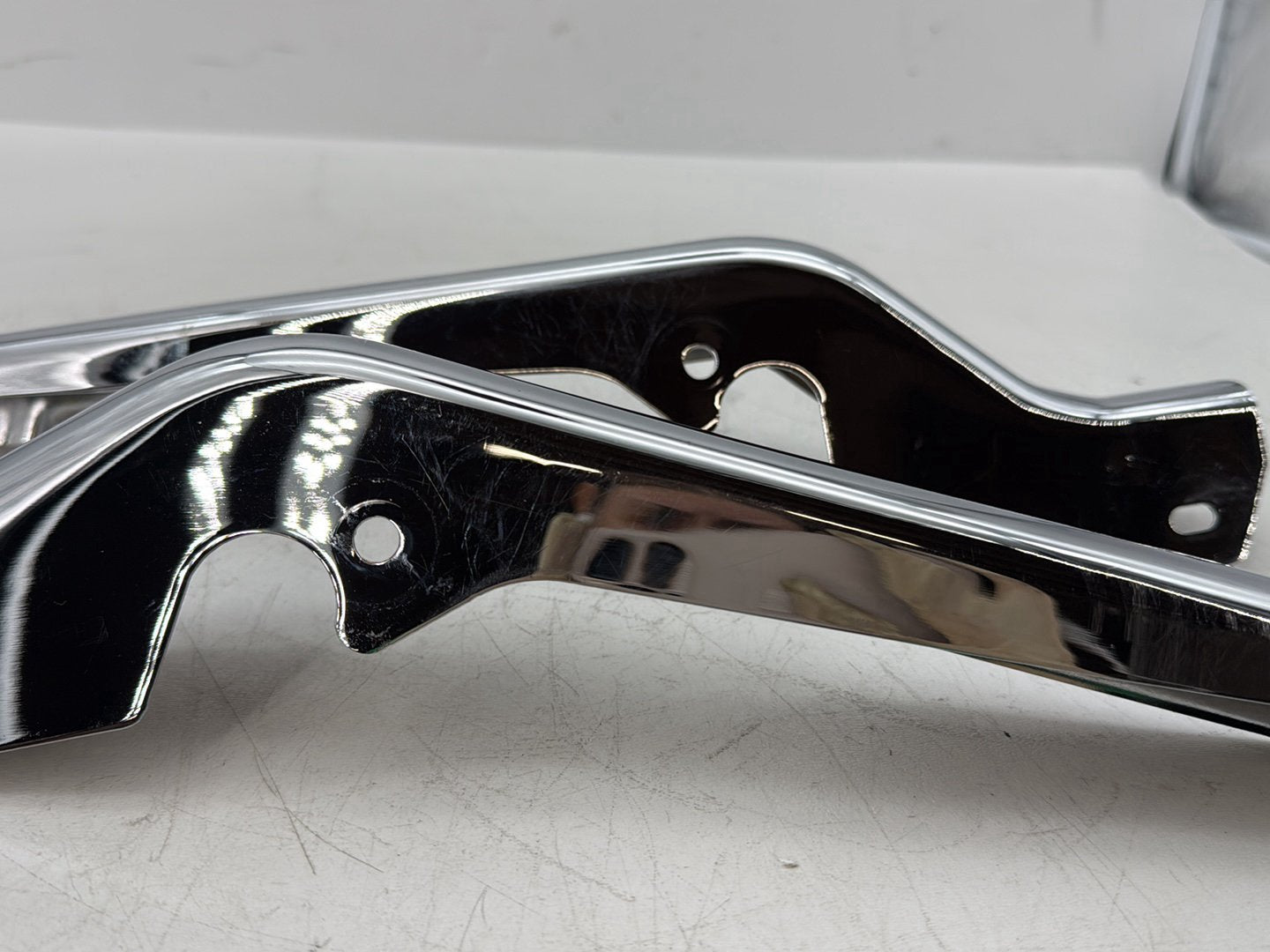 2005 Harley Touring FLHRCI Road King Classic OEM Rear Left Right Fender Struts Bracket