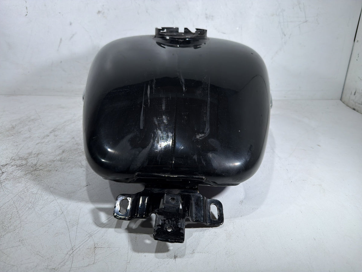2010 Harley Electra Glide Touring Ultra OEM Fuel Gas Tank Gasoline Reservoir