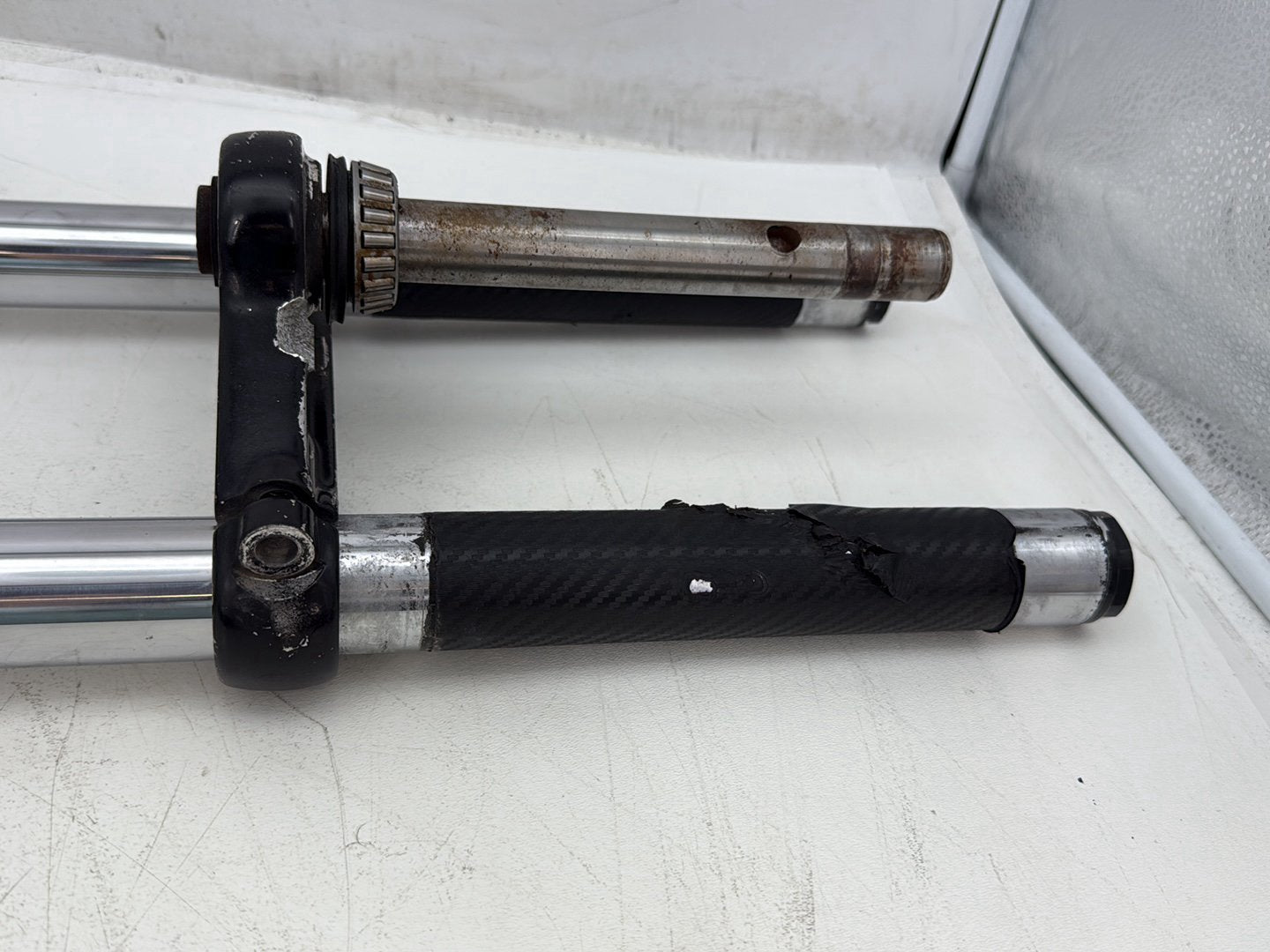 2004 Harley Sportster XL883C 883 Custom OEM Front Left & Right Fork Legs Sliders